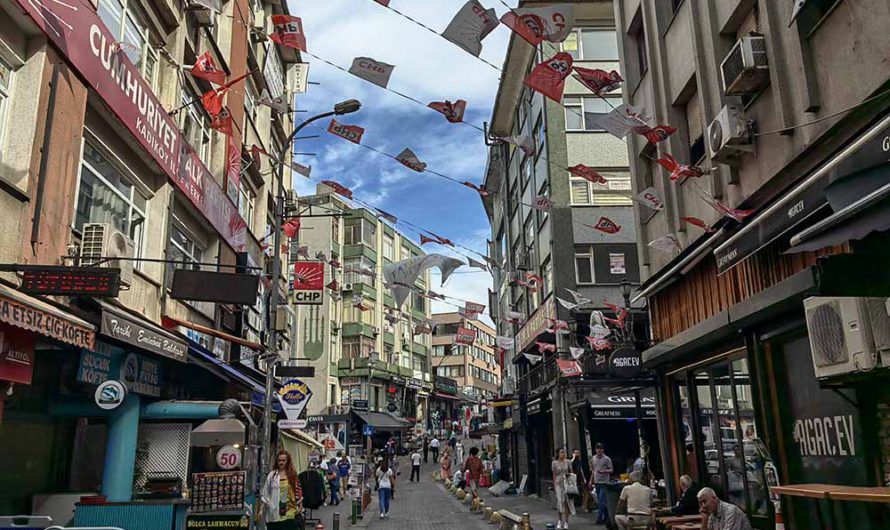 Стамбул. Район Кадыкёй в азиатской части города